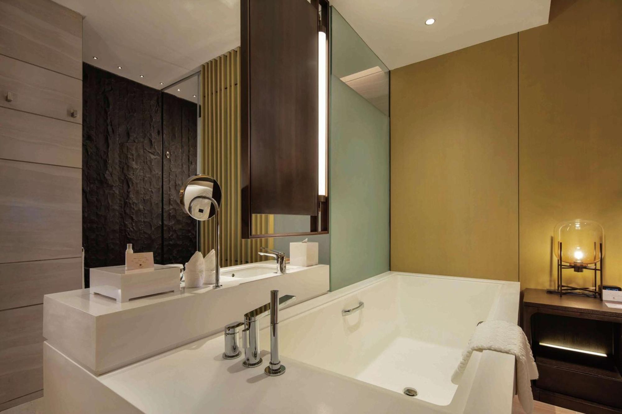 Doubletree Resort By Hilton Hainan - Xinglong Lakeside Wanning Extérieur photo